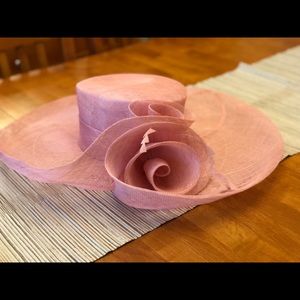 Derby hat in pink